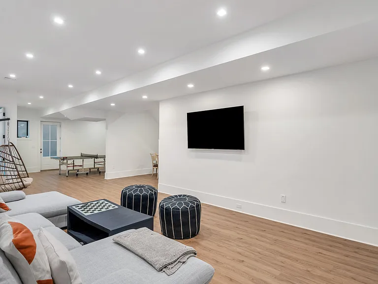 65 Island View Dr W — Photo 56