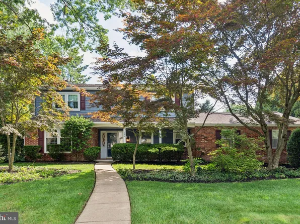 244 Coachlight Ter, Huntingdon Valley, PA 19006