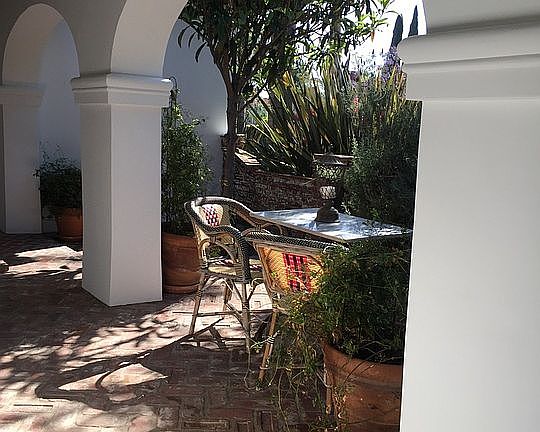 4th image of 1110 S La Jolla Ave