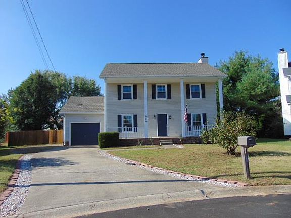 3rd image of 904 Tudor Ln
