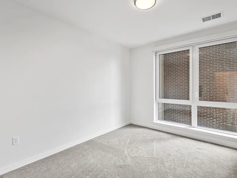 Oso Apartments — Photo 123