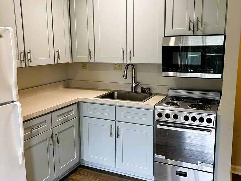5001 Little River Rd #E-404 — Photo 14