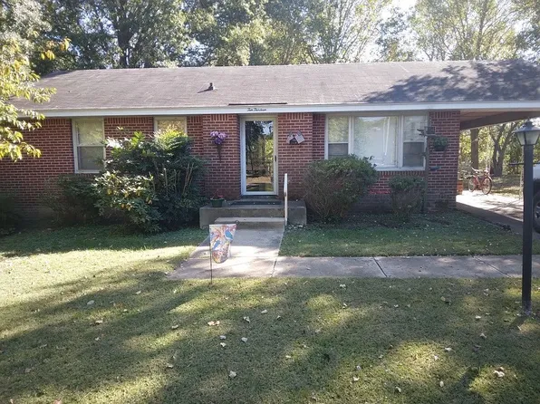 1013 Locust St, Paris, TN 38242