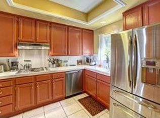 703 Locust St UNIT 3, Pasadena, CA 91101