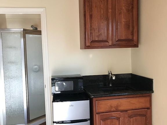 2nd image of 2770 Garnet Ave