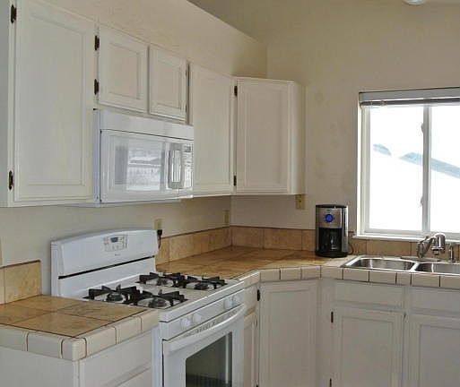 5th image of 23 Saddle Dr