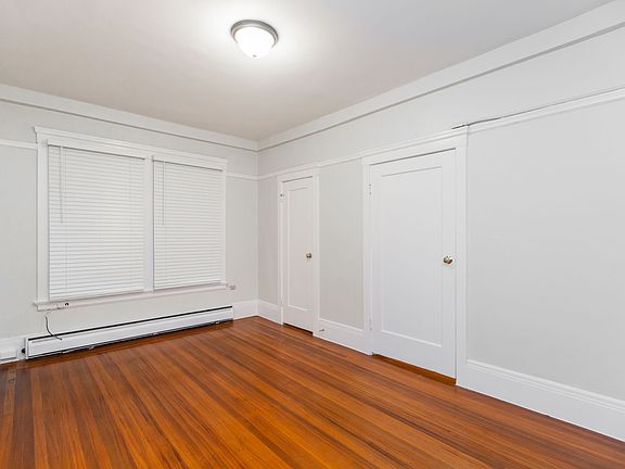 2nd image of 816 Geary St Room 22