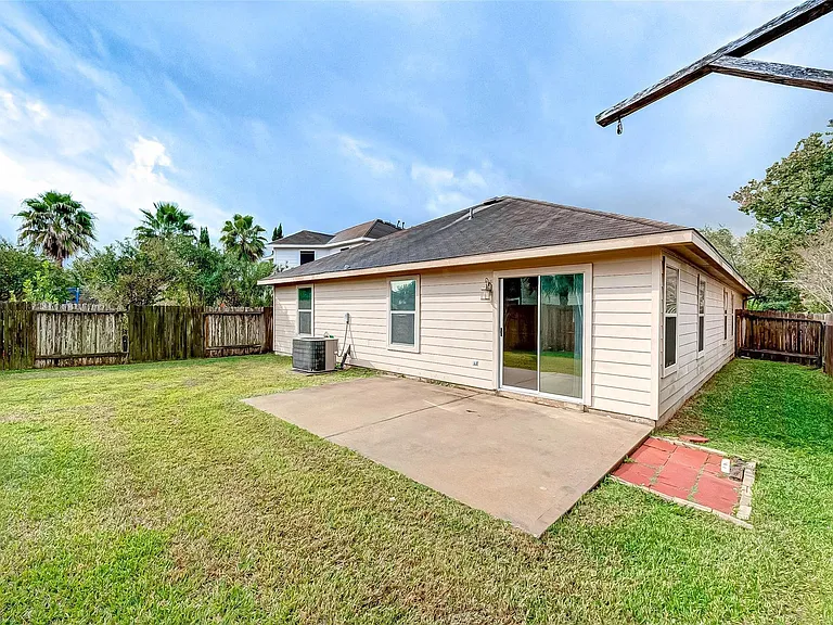 7910 Raven Creek Ln — Photo 34