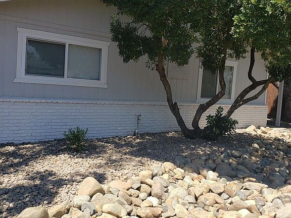 3rd image of 852 Gardella Ave #B