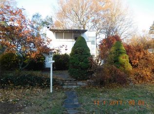 277 Old Kensico Rd, White Plains, NY 10607