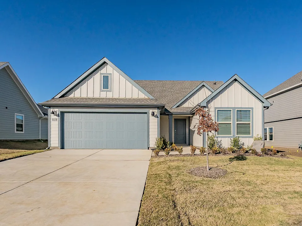 764 Primrose Ln