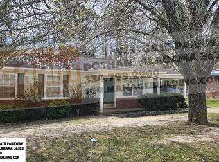 704 Falcon Dr, Dothan, AL 36301