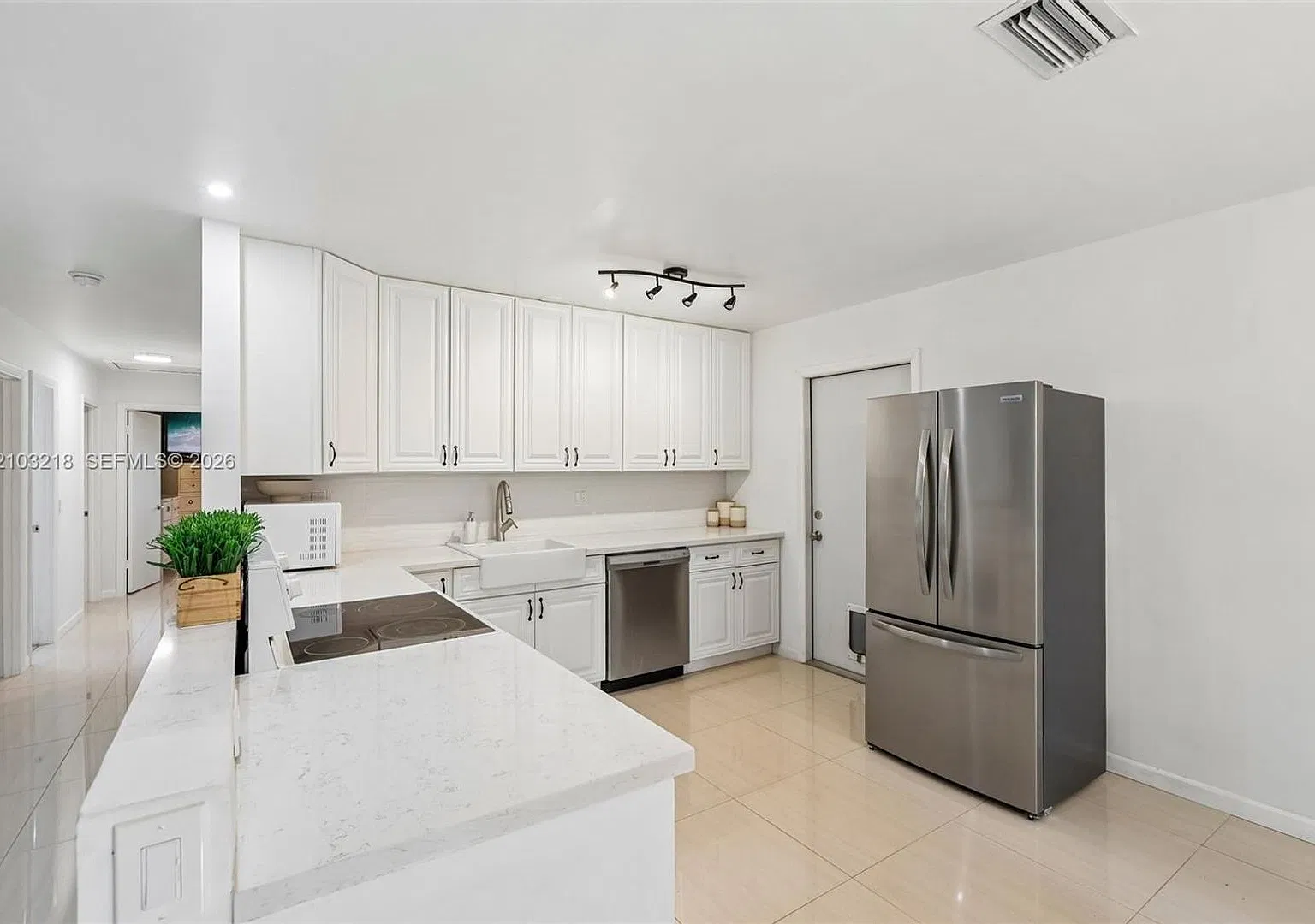 3721 W Valley Green Drive 48, Davie, FL 33328 - 2627 — Photo 3