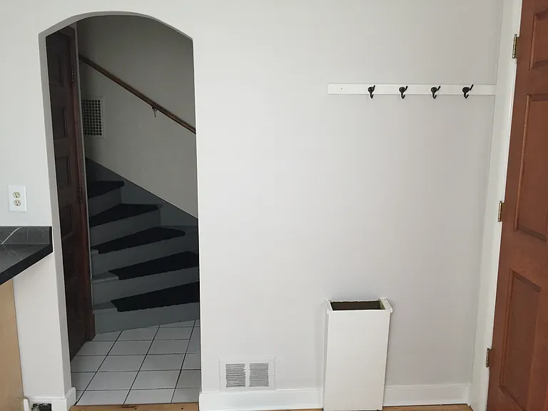 2534 N Weil St — Photo 8