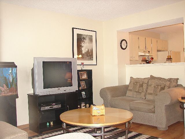 2nd image of 7825 Barkwood Dr