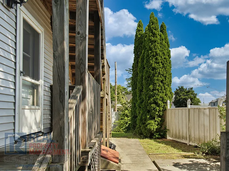 52 Francis St — Photo 13