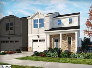 18 Sparrow Ln, Greenville, SC 29607