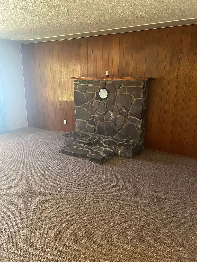 3bed1.5bath - Bonus Room, Large Yard, Washer/Dryer Hookup, Driveway Parking — Photo 4