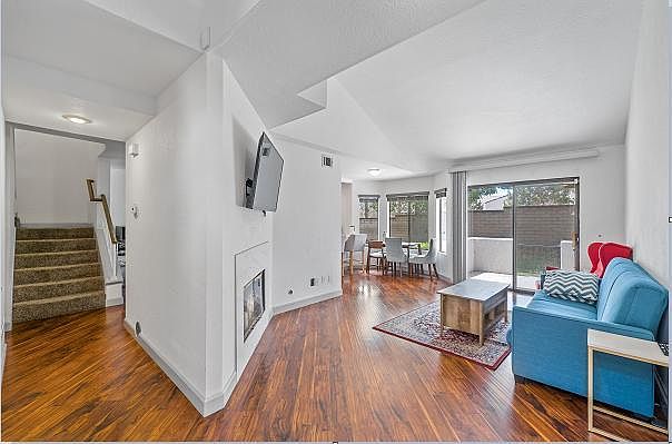 1st image of 814 Paseo Tosamar