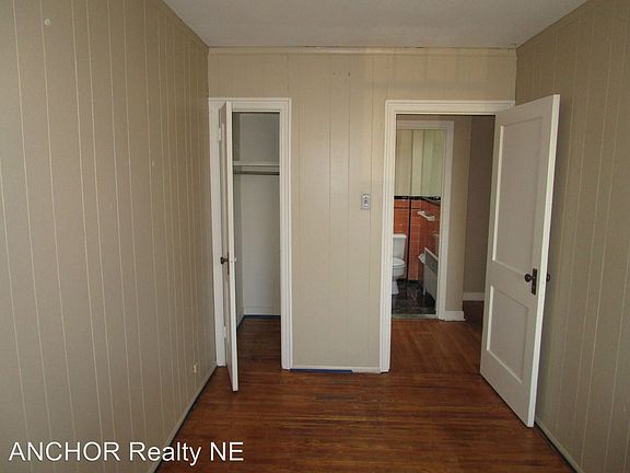 3rd image of 6147 Hawthorne St Fl 2nd