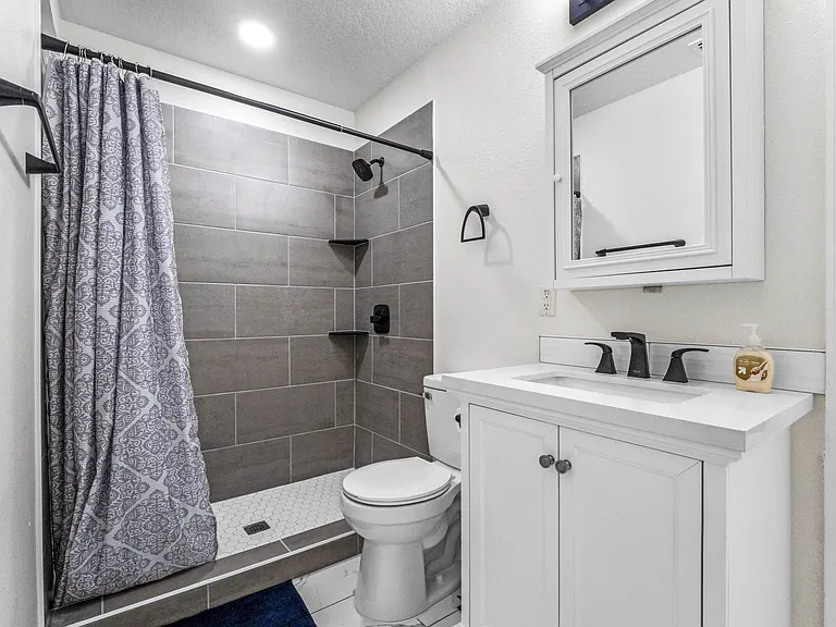 Bathroom 1 attached to bedroom 1