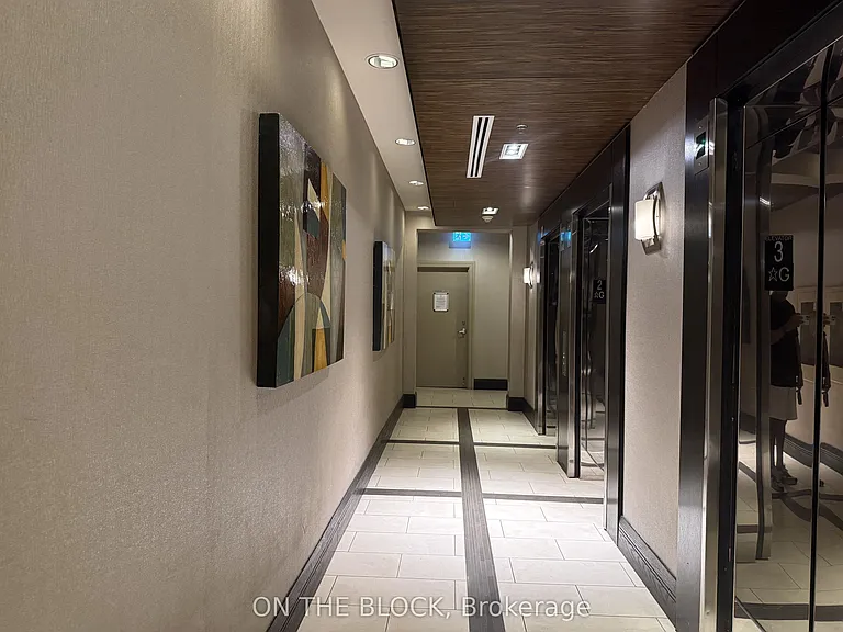 320 Richmond St E #313 — Photo 40