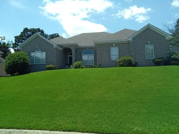 15017 Chambery Dr, Little Rock, AR 72211