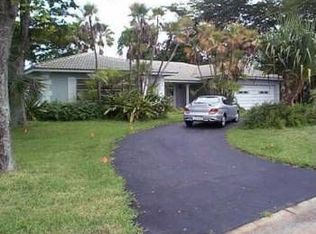 3180 NW 114th Ter, Coral Springs, FL 33065