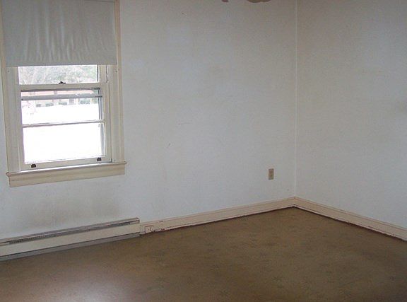5th image of 931 Oakley Ave