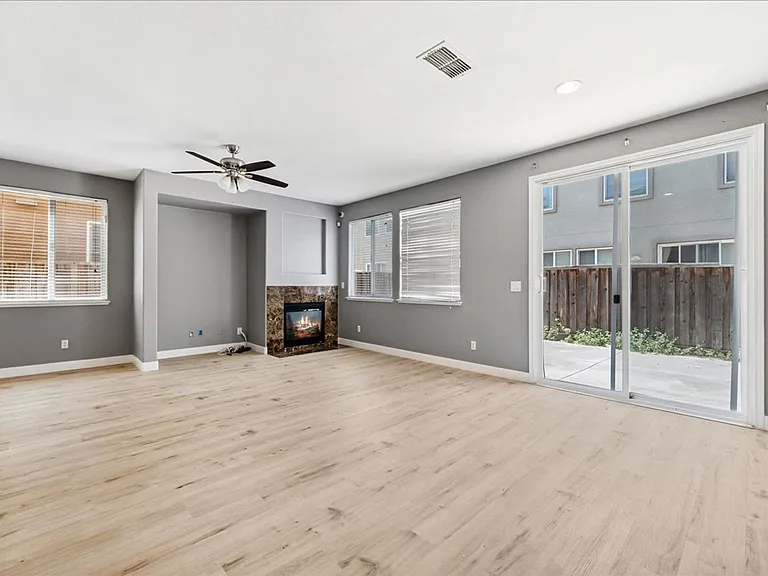 5457 Shennecock Way — Photo 6
