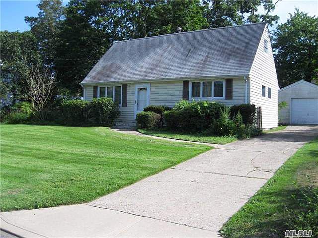 1st image of 14 Tucker Ln