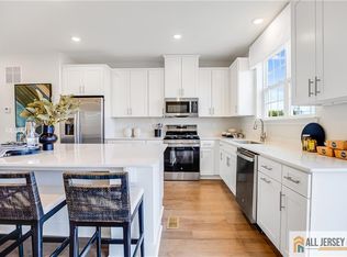 102 Fred Clark Dr, Pennington, NJ