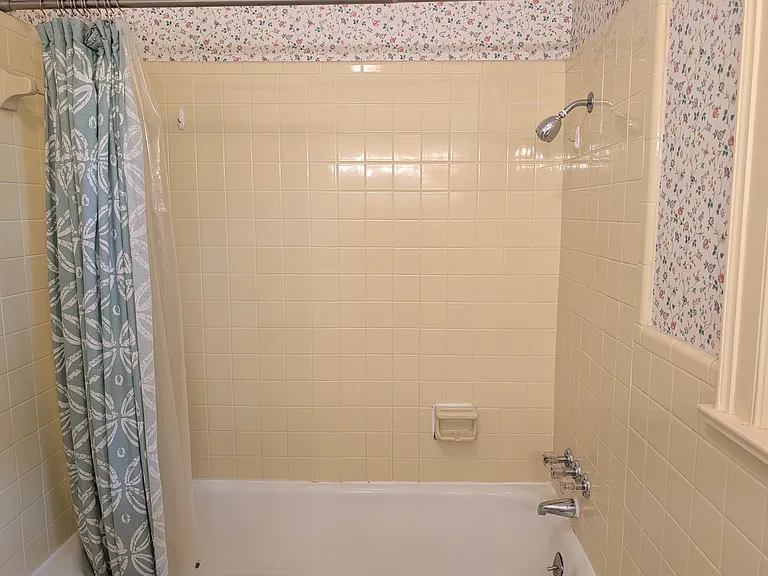 1007 Wildwood Ave — Photo 13