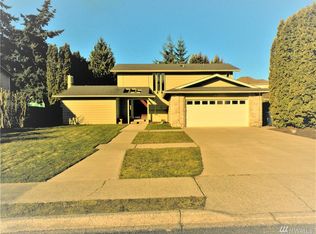 19118 49th Pl W, Lynnwood, WA 98036