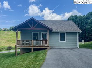 115 Pinebrook Ct, Boone, NC 28607