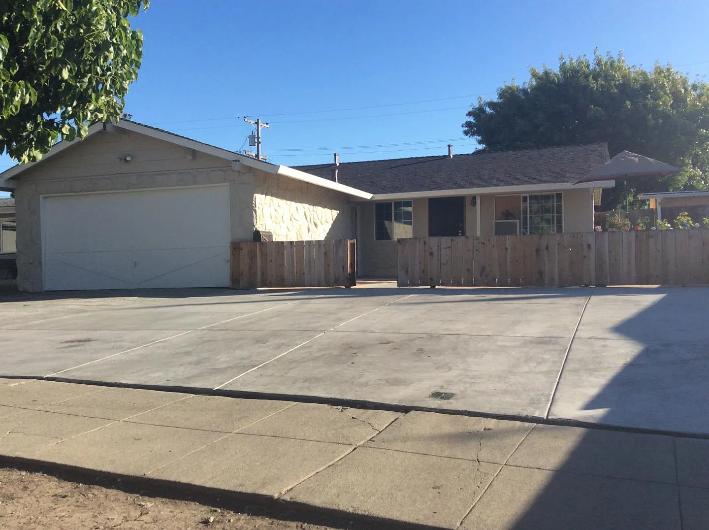 1485 Mount Shasta Dr photo 1