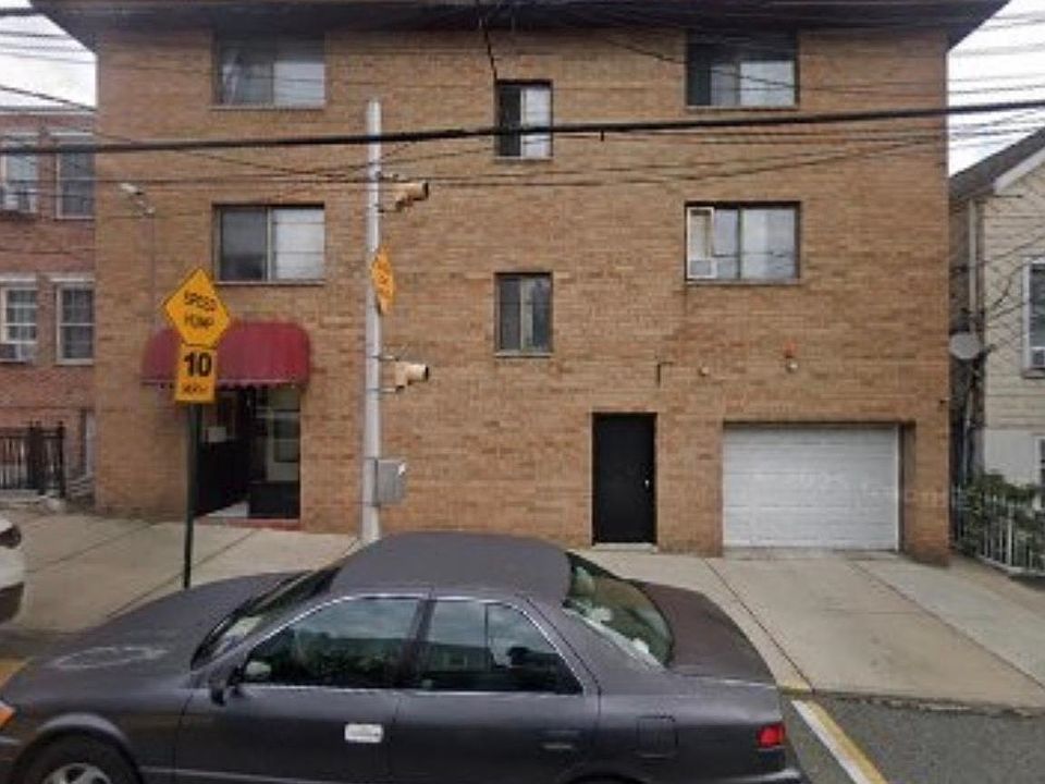 1st image of 230 68th St APT 10