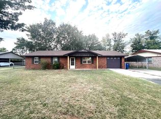 705 N Ash St, Marlow, OK 73055