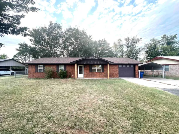 705 N Ash St, Marlow, OK 73055