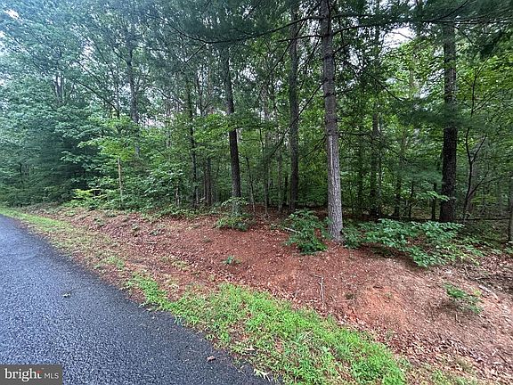 3rd image of LOT 37 Harbor Dr