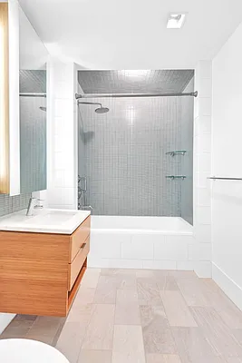 Rented by Level Group | media 25