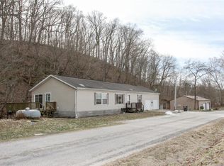 1541 Gresham Hollow Rd, Hamburg, IL 62045