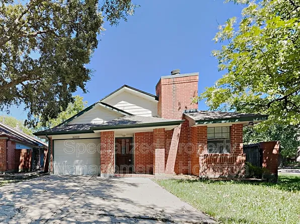 16102 Golden Sands Dr, Houston, TX 77095