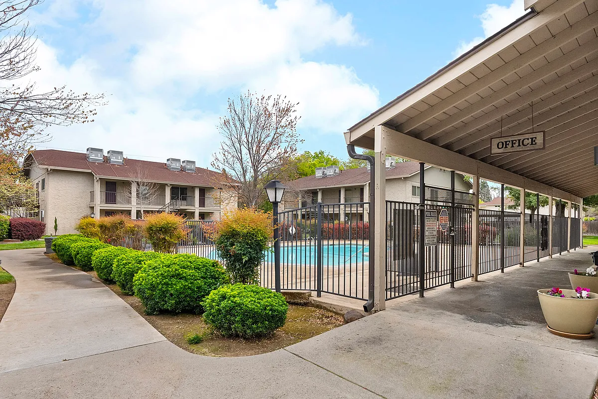 Building Photo - Cedar Springs Apartments & Estates