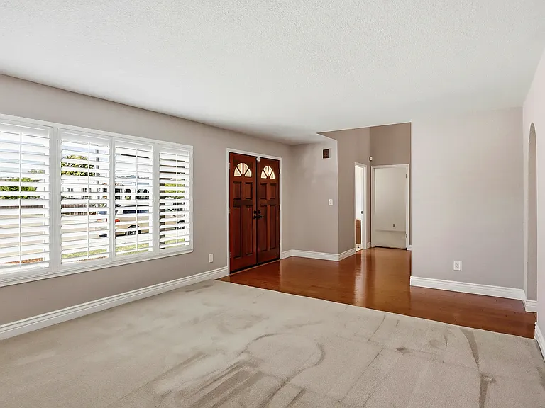 559 Cherry Way — Photo 13