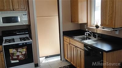2nd image of 19652 Antago St