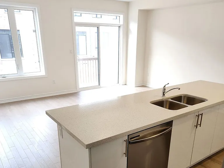 30 Hartington St — Photo 3