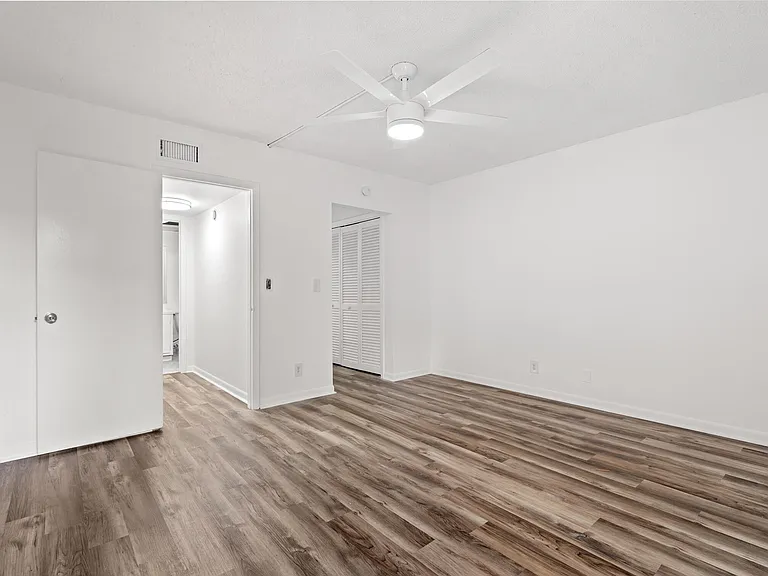 630 NW 13th St #150 — Photo 14