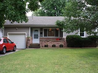 2326 N Delaware Ave, Springfield, MO 65803