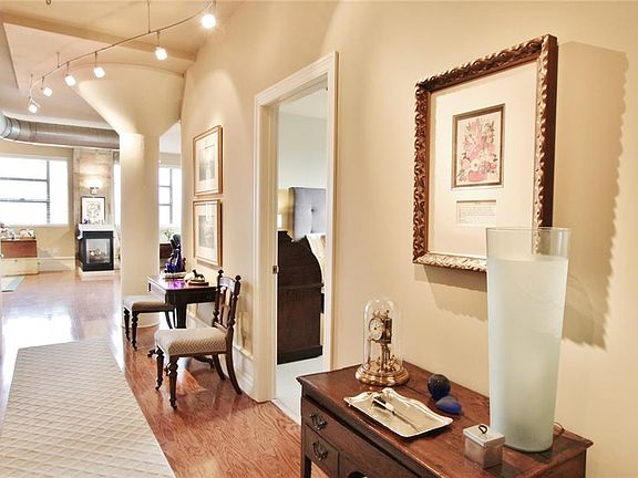 5th image of 4901 Washington Ave #4A